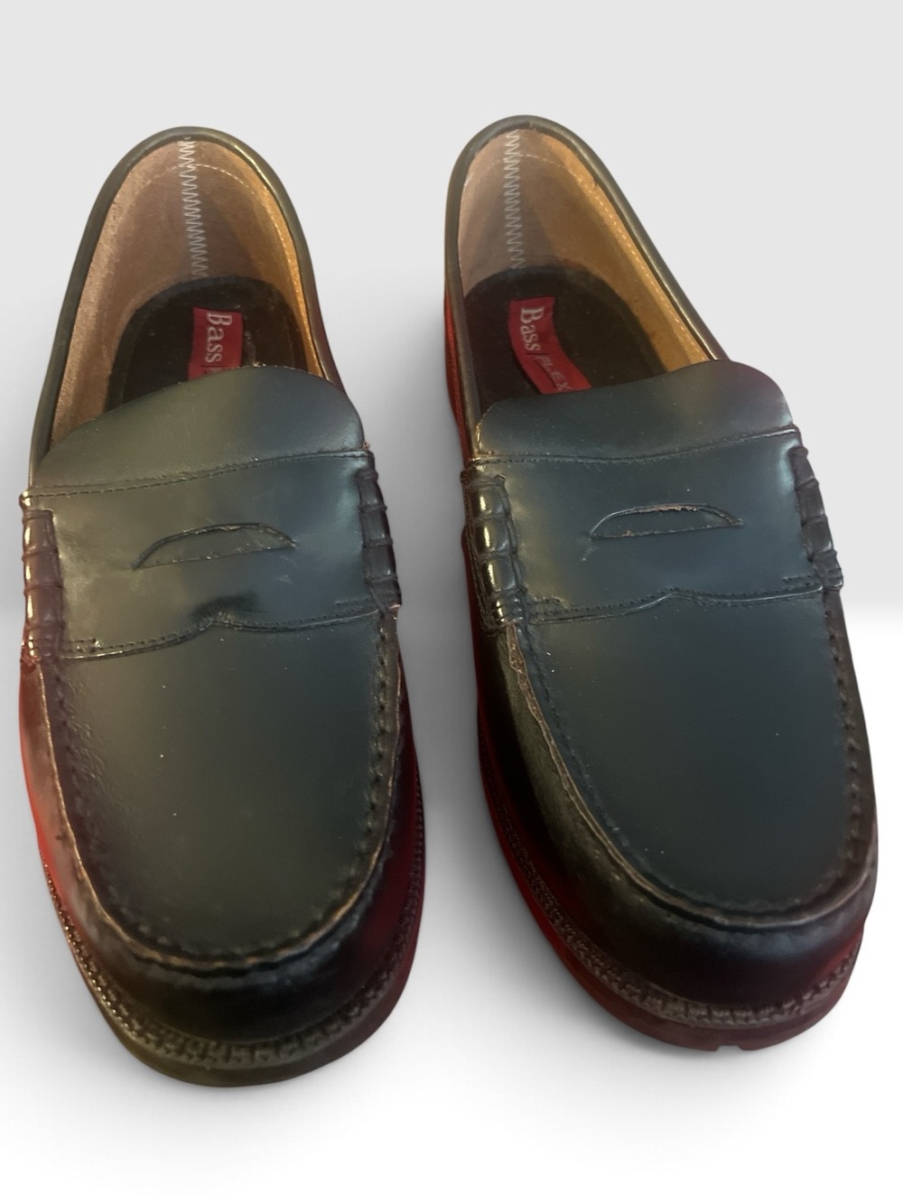 G.H. Bass Flex Youth Black Leather Penny Loafers 4.5 GUC